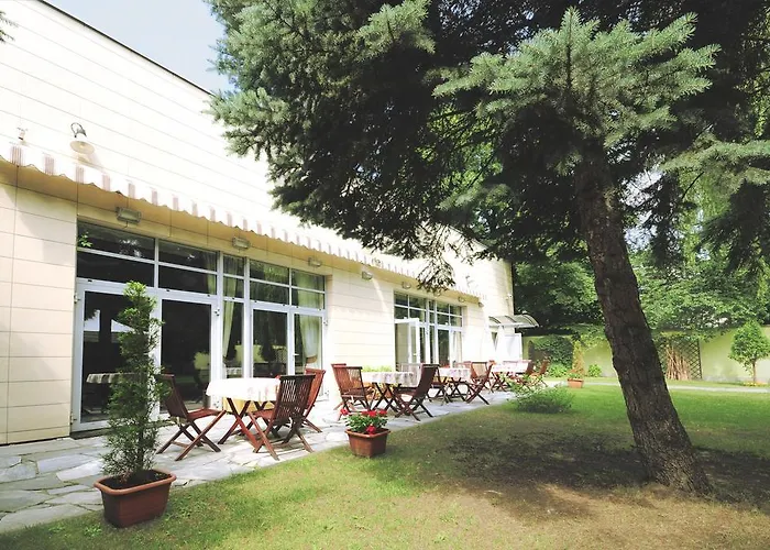Rezydencja Belweder Klonowa Bed and Breakfast Warszawa